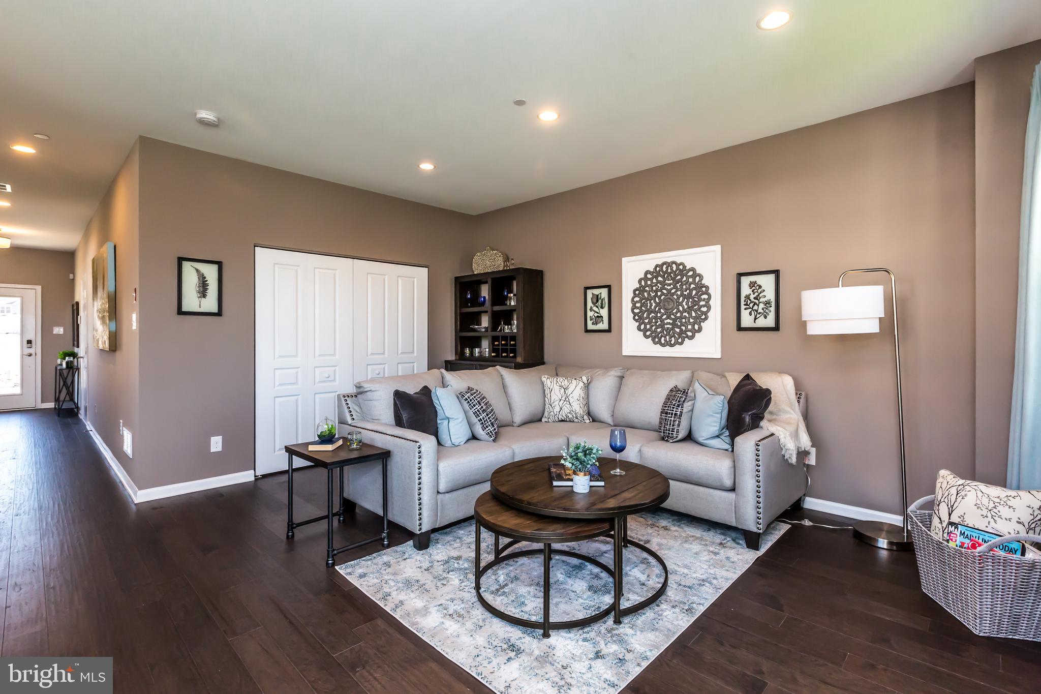 ENCLAVE AT RIDGEWOOD - Residential