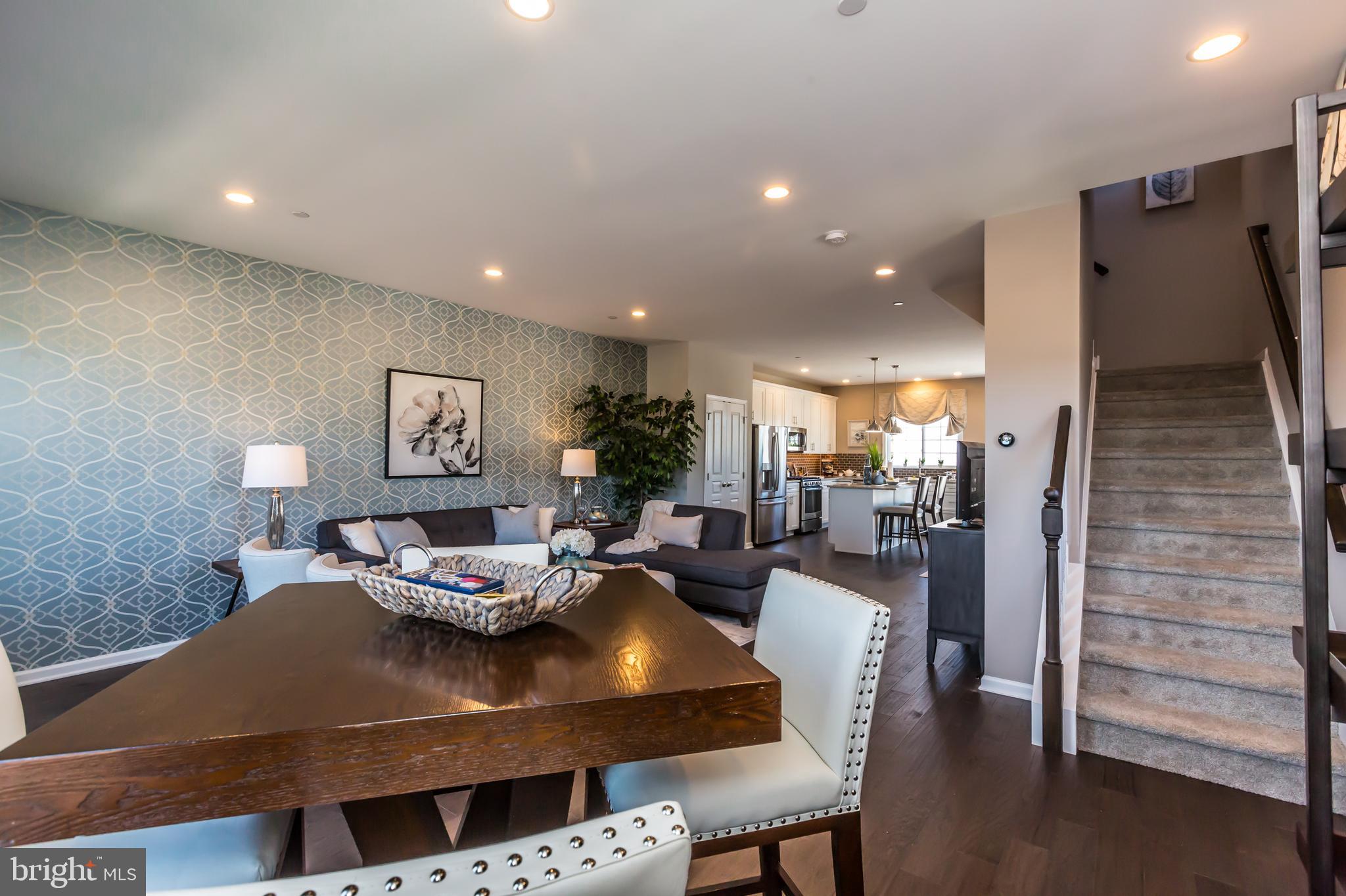 ENCLAVE AT RIDGEWOOD - Residential