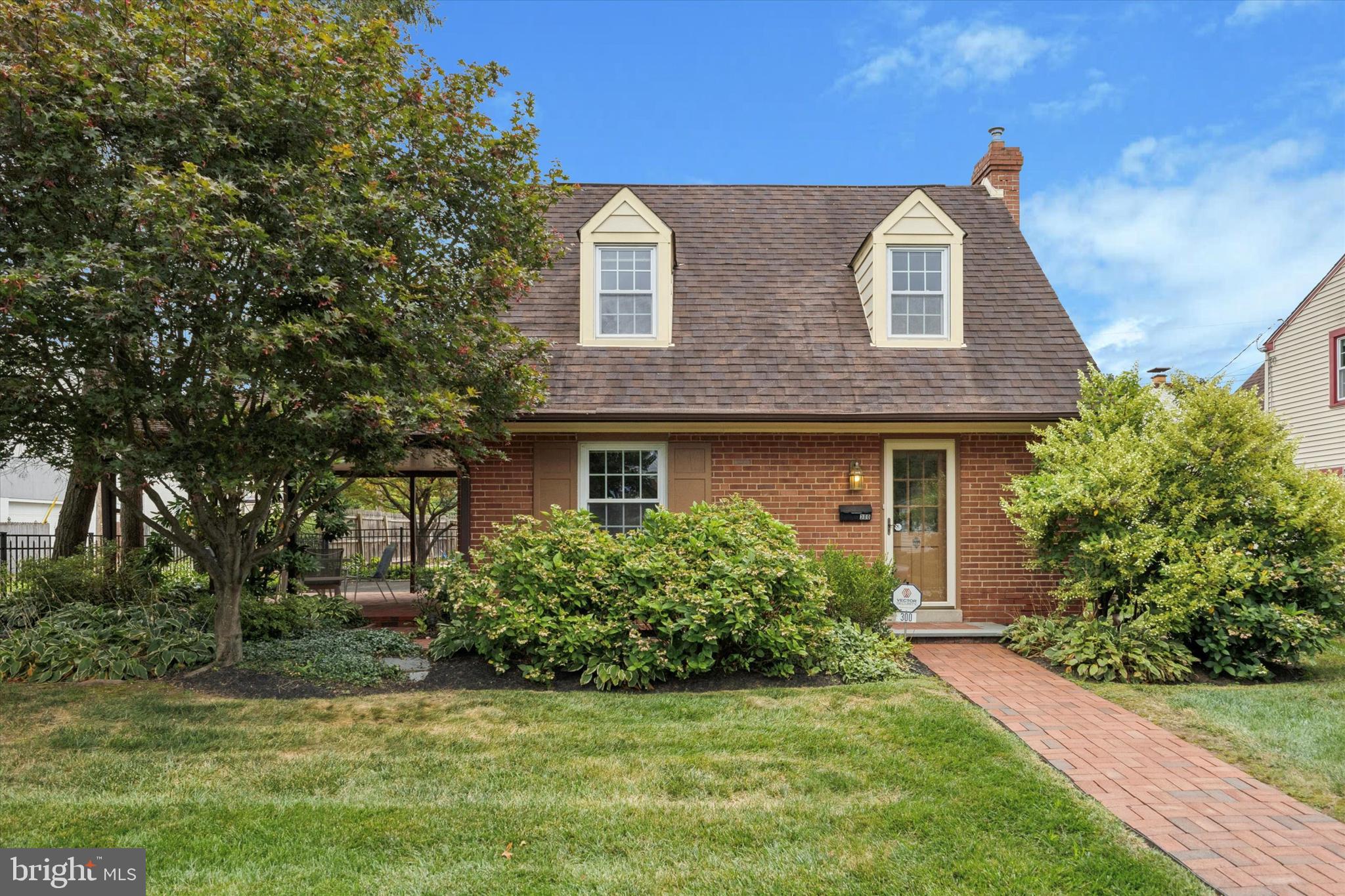 Welcome to 300 Lorraine, a classic brick Cape Cod offering 3 bedrooms, 1.5 bathrooms, and 1,636 square feet of living space on a beautifully landscaped lot in the heart of sought-after Springfield Township.
Step inside to find hardwood floors, abundant natural light, and a welcoming living room with a gas fireplace. The home features two-zone HVAC for year-round comfort, central air conditioning, and the added security of a home alarm system.
The kitchen and dining spaces flow seamlessly for both daily living and entertaining. Upstairs, you’ll find well-sized bedrooms, while the lower level offers additional storage and utility space.
Outside is your own private retreat, a lush backyard with mature landscaping and an in-ground pool, perfect for extended summer gatherings. Recent updates include a new 2024 water heater, providing peace of mind for years to come.
Located just minutes from Sandy Run Country Club, Oreland Regional Rail (easy access to Center City), Keswick Theatre, Morris Arboretum, and the Oreland Inn, this home offers the perfect blend of neighborhood charm and suburban convenience.
Don’t miss your chance to make this Springfield Township gem your own!