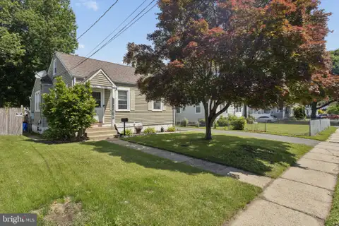 MLS: NJCD2118222