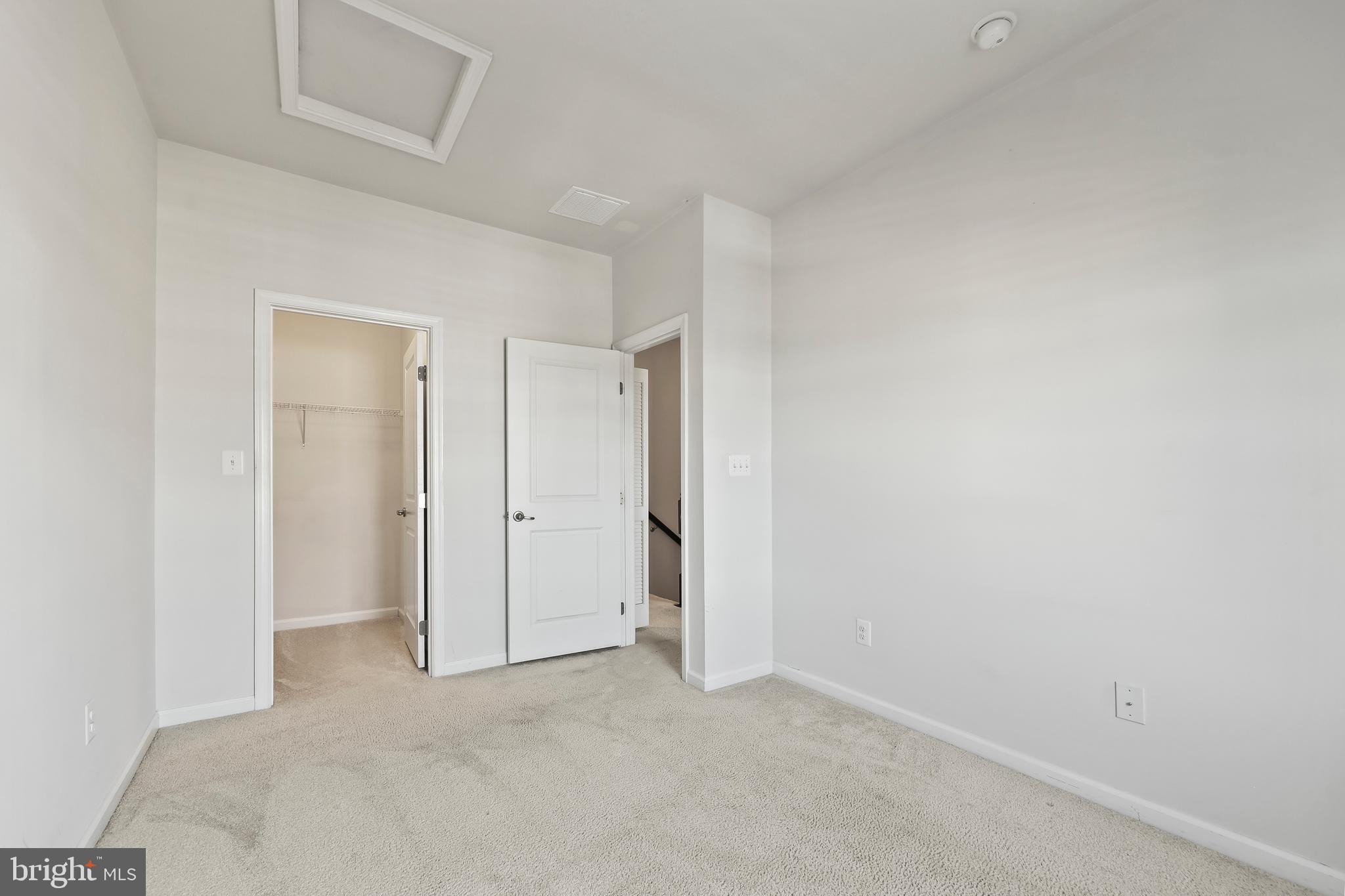 BRADLEY SQUARE - Residential