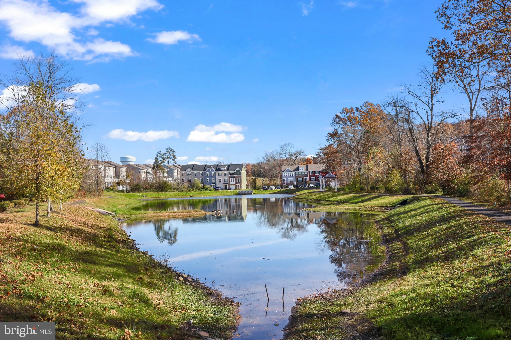 BRADLEY SQUARE - Residential