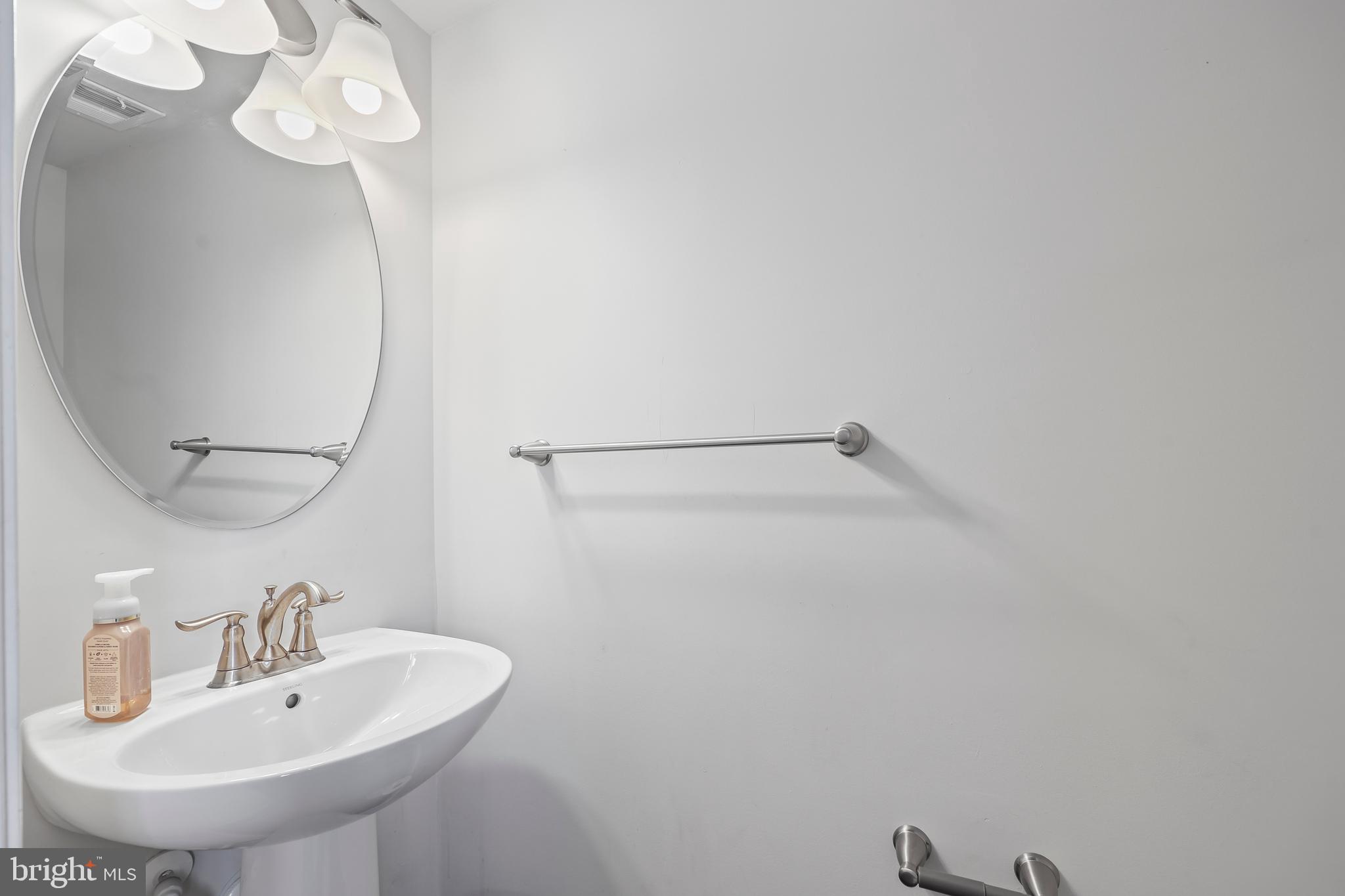 BRADLEY SQUARE - Residential