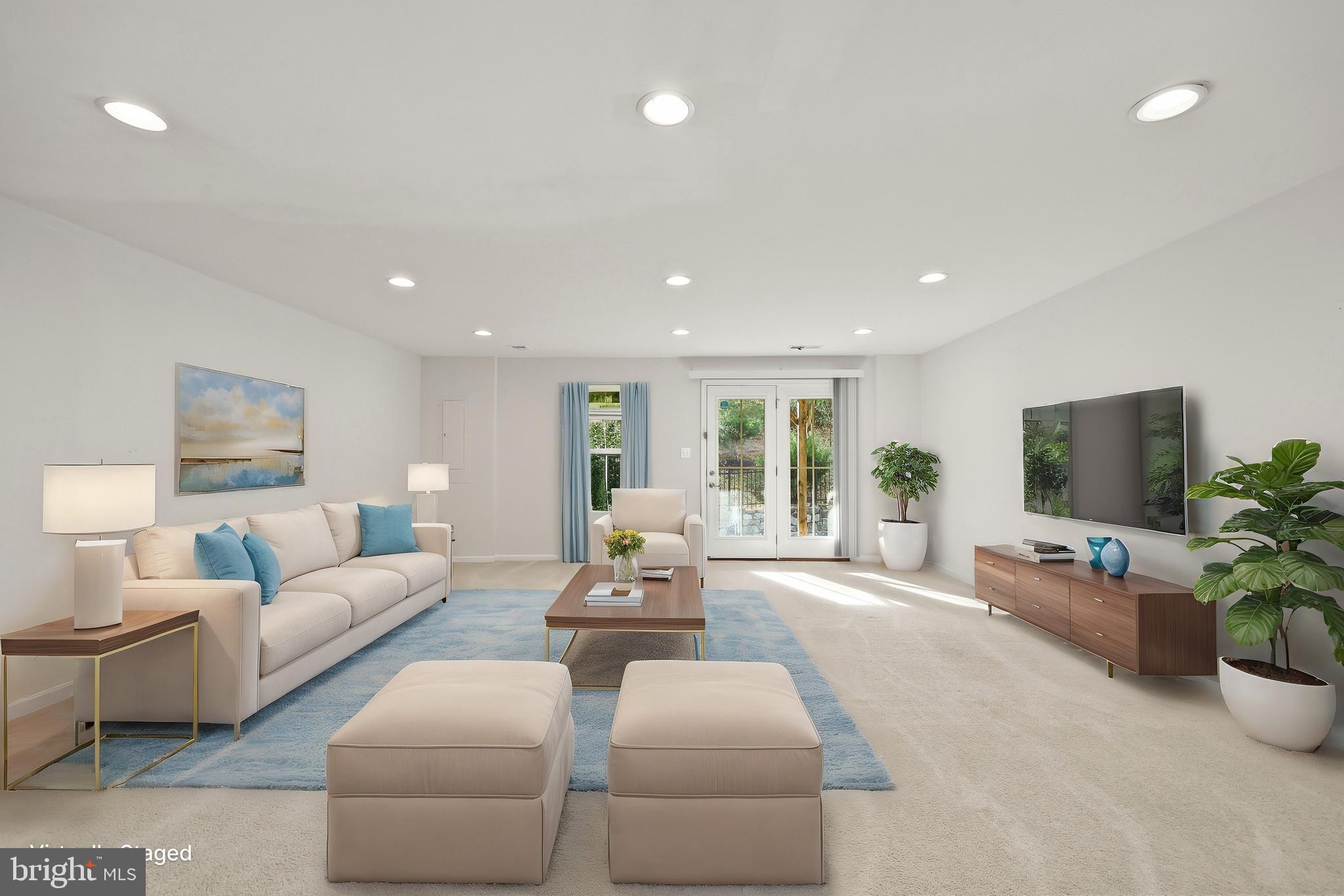 BRADLEY SQUARE - Residential