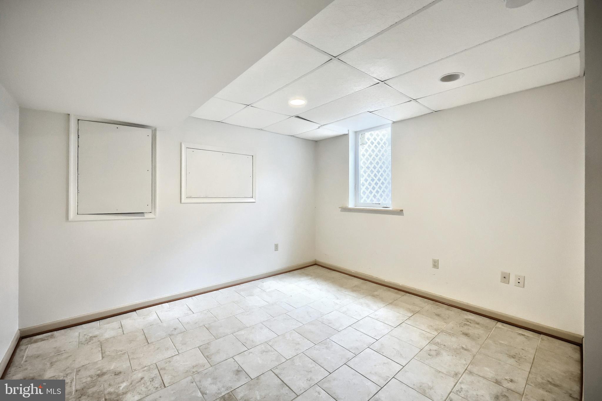 TAYLOR ESTATES - Residential