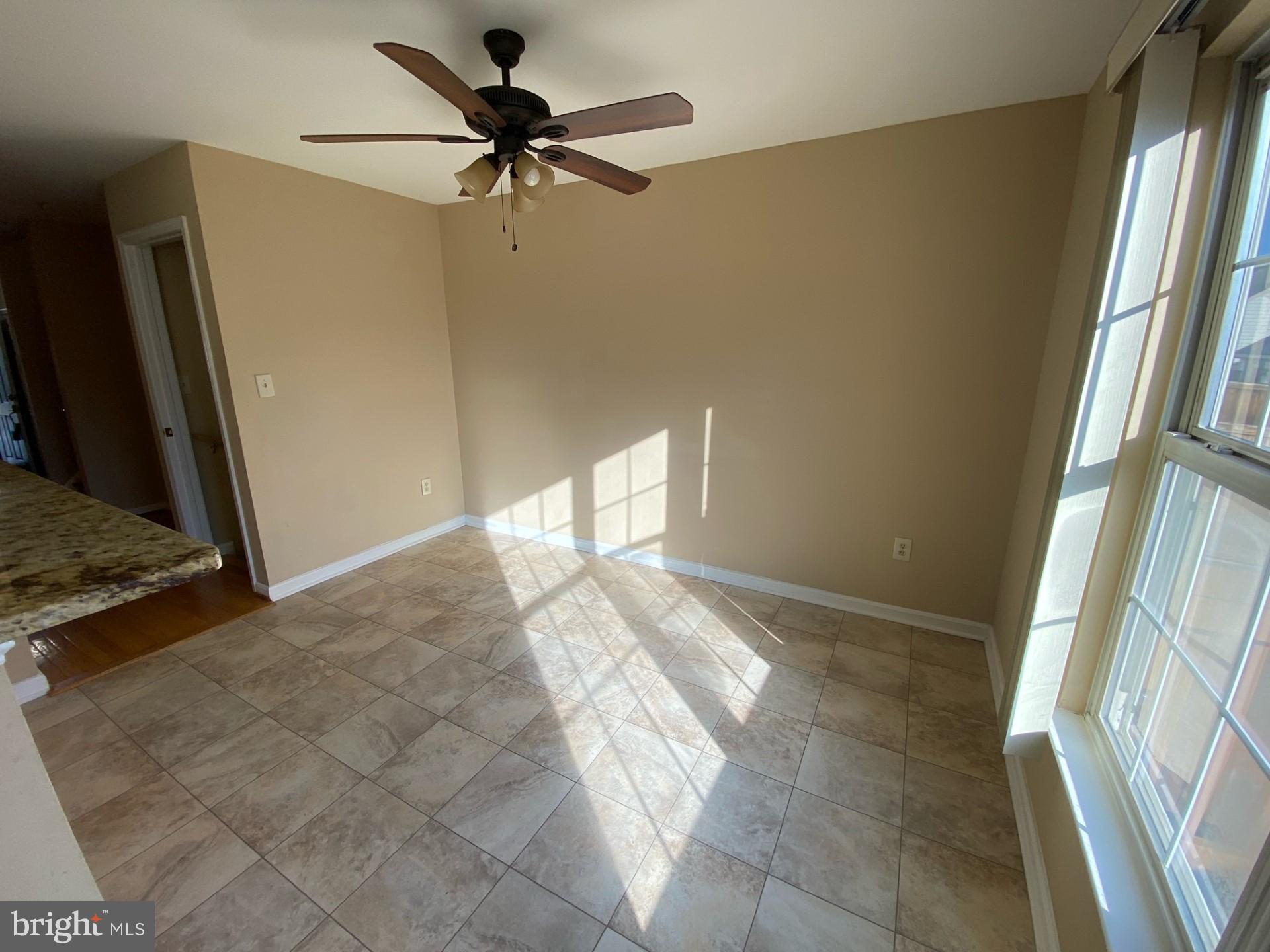 BROOKE MANOR FARMS - Residential Lease