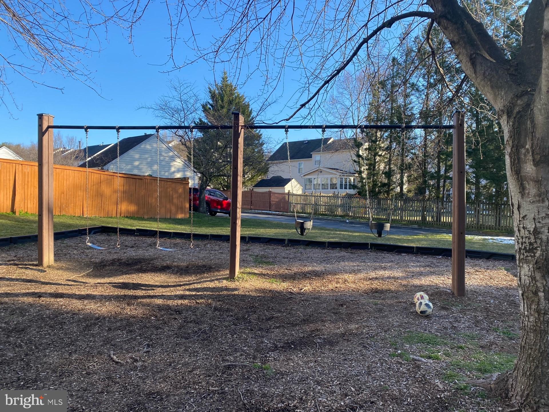 BROOKE MANOR FARMS - Residential Lease