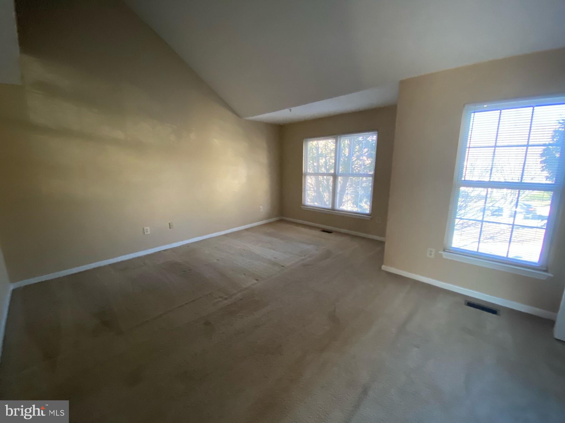 BROOKE MANOR FARMS - Residential Lease