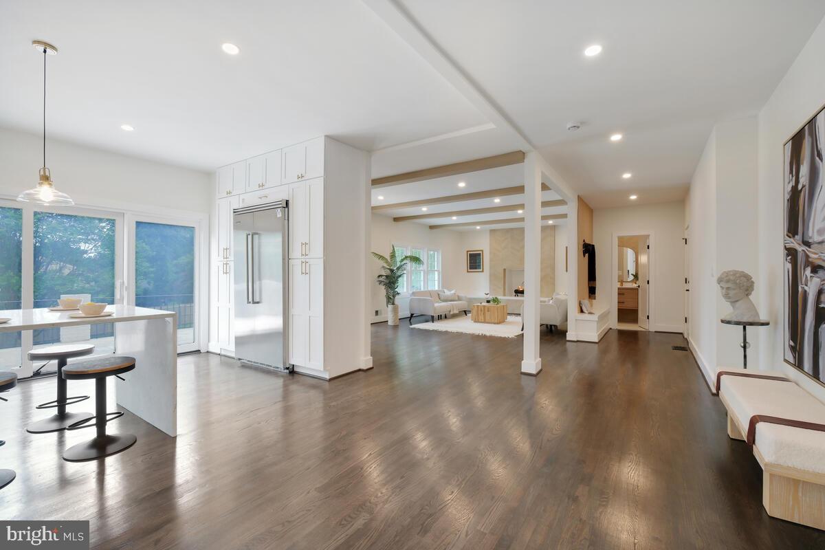 POTOMAC VILLAGE - Residential