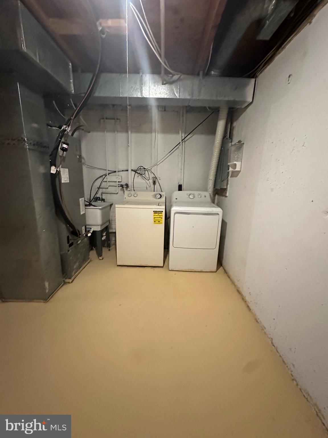 COLECROFT - Residential Lease