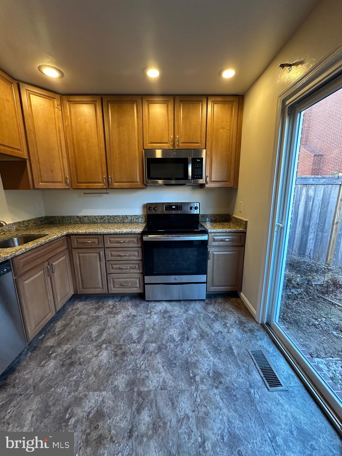 COLECROFT - Residential Lease