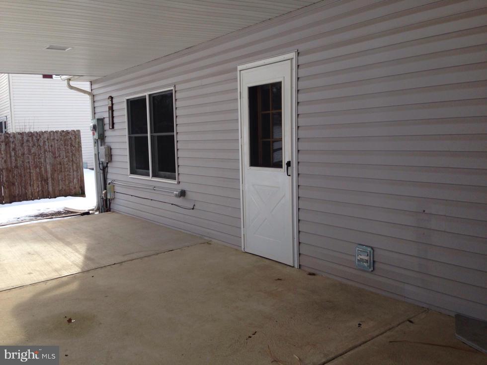 COUNTRY MEADOWS - Residential