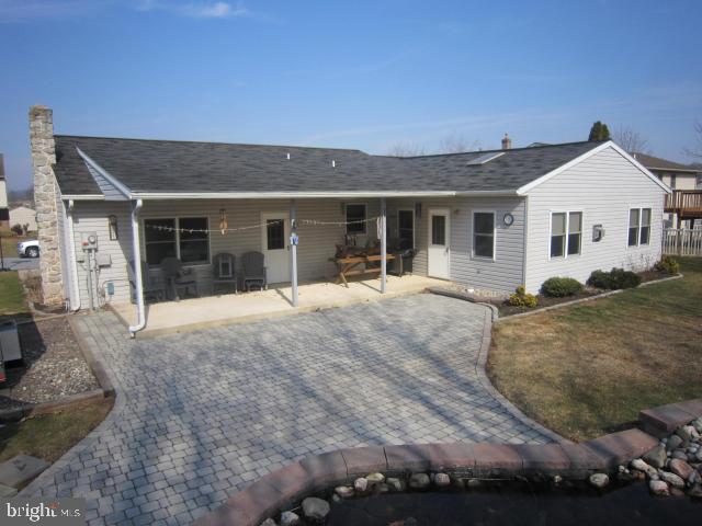 COUNTRY MEADOWS - Residential