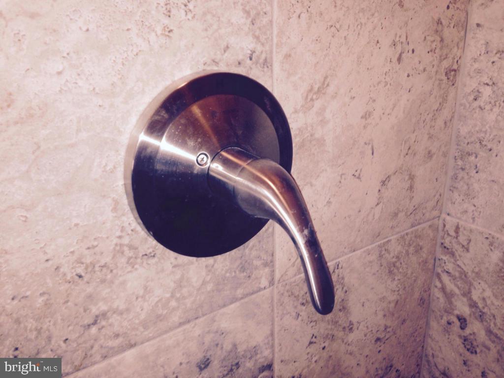 COUNTRY MEADOWS - Residential