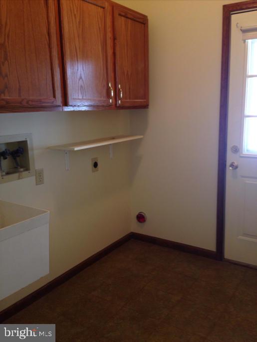 COUNTRY MEADOWS - Residential