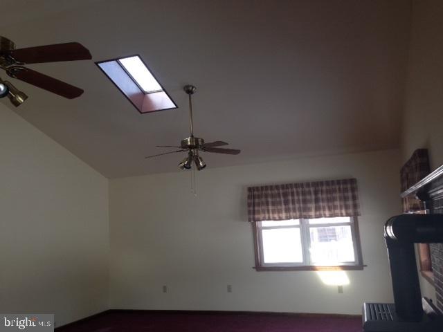 COUNTRY MEADOWS - Residential