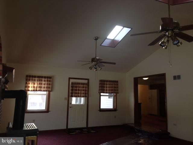 COUNTRY MEADOWS - Residential