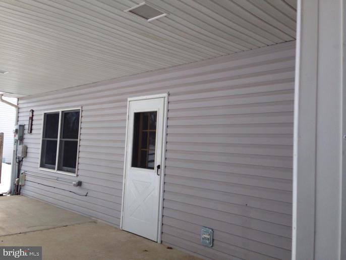 COUNTRY MEADOWS - Residential