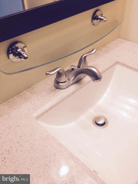 COUNTRY MEADOWS - Residential