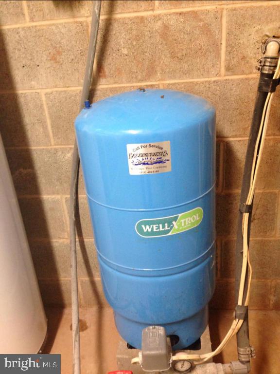 COUNTRY MEADOWS - Residential