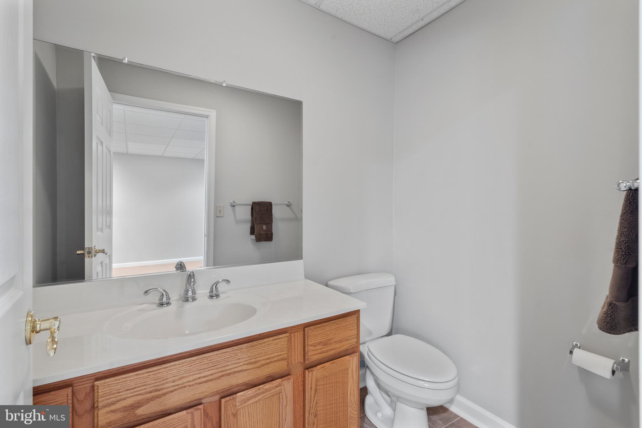 HILLCREST MDWS - Residential