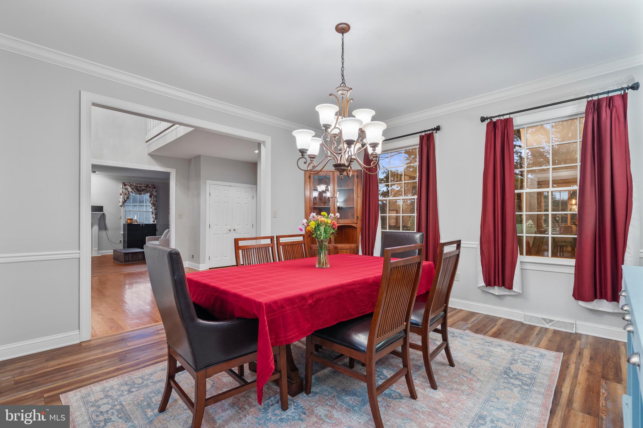 HILLCREST MDWS - Residential