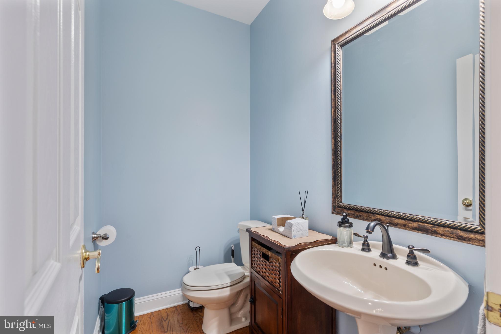 HILLCREST MDWS - Residential