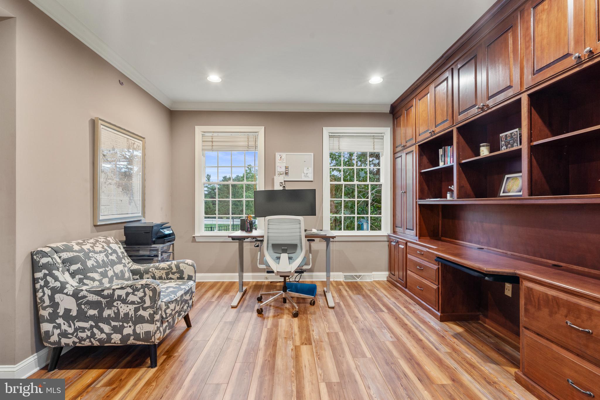 HILLCREST MDWS - Residential