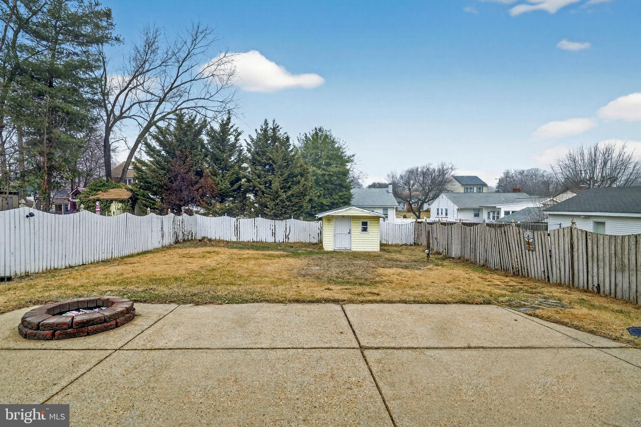 RIVIERA BEACH - Residential