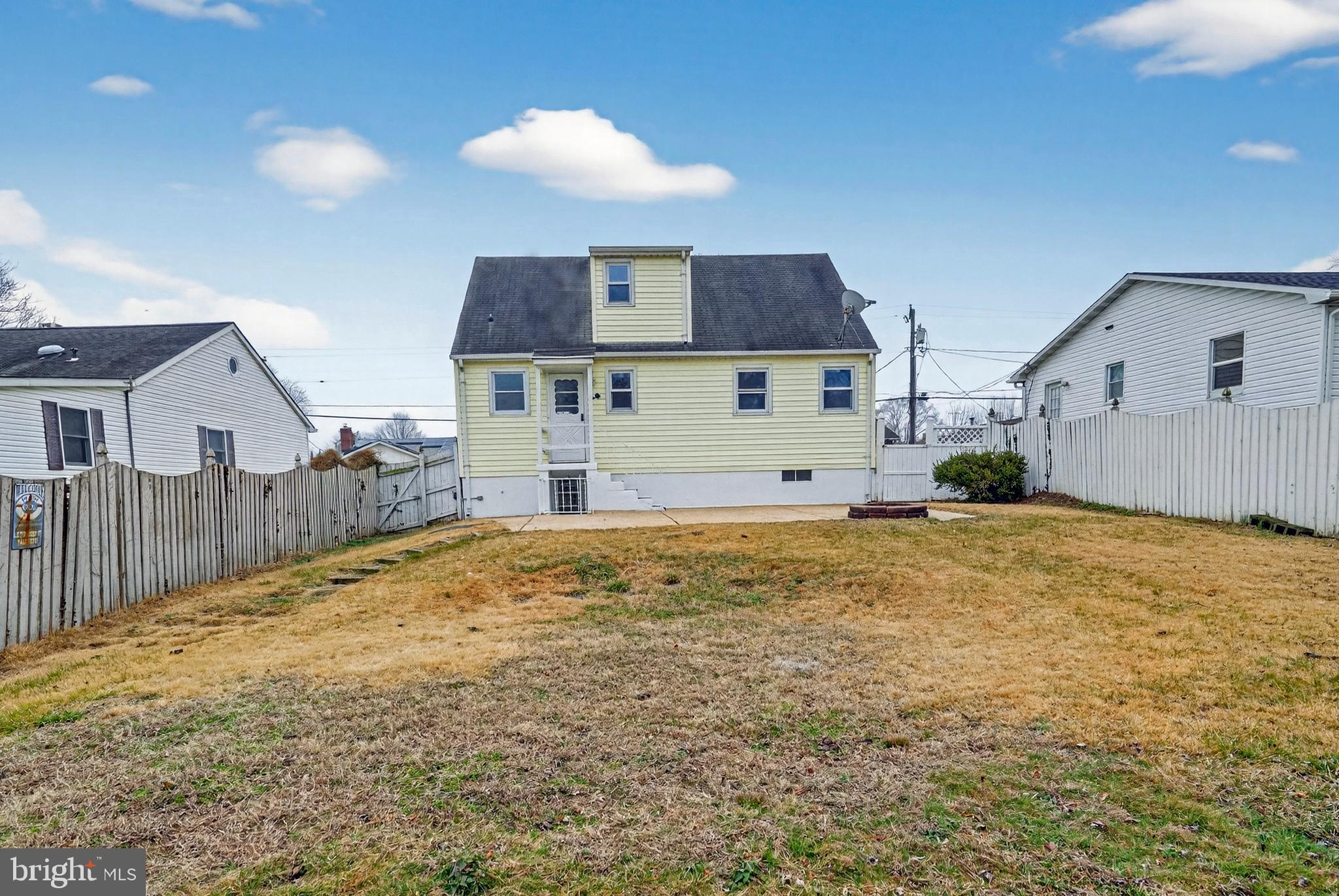 RIVIERA BEACH - Residential