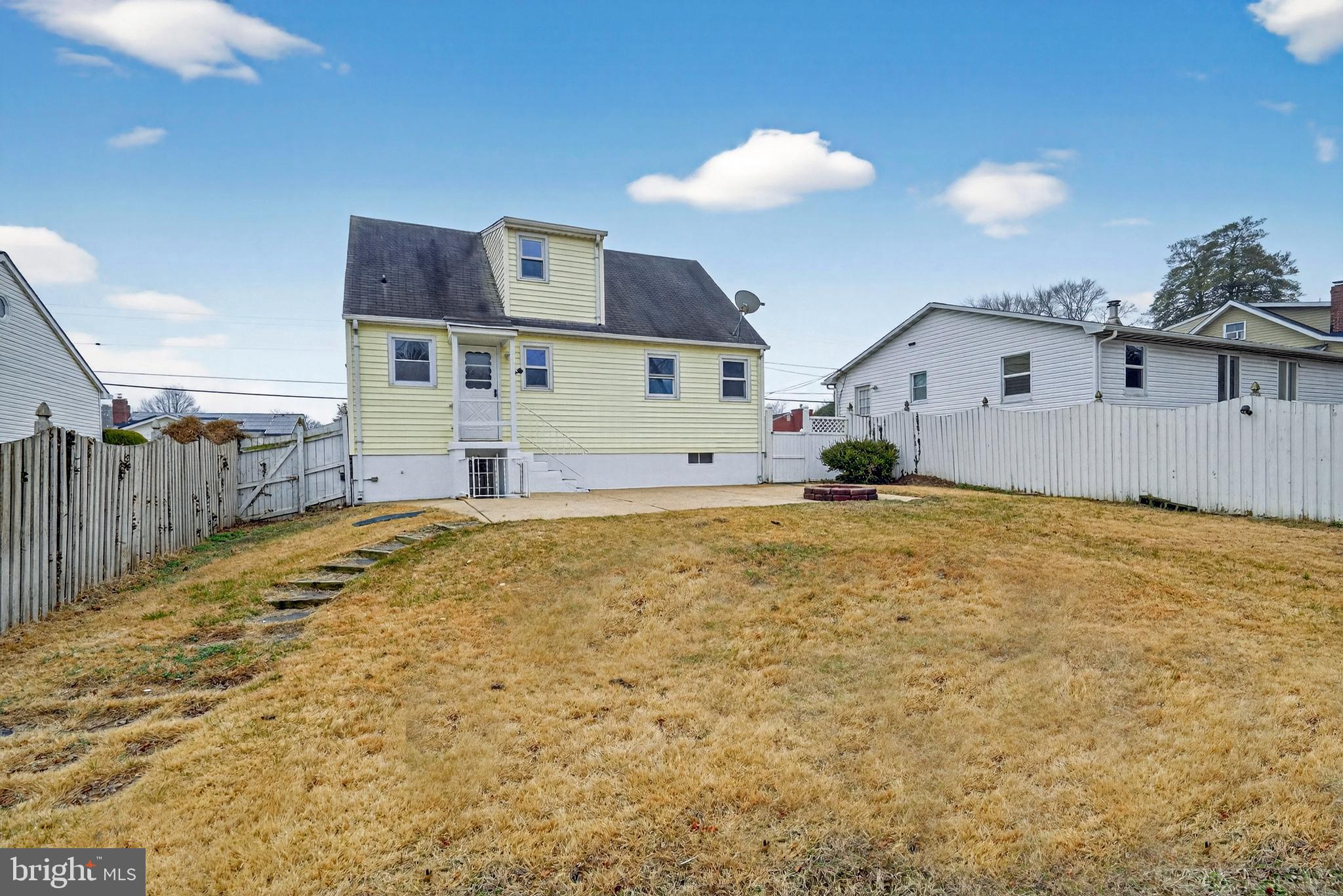 RIVIERA BEACH - Residential