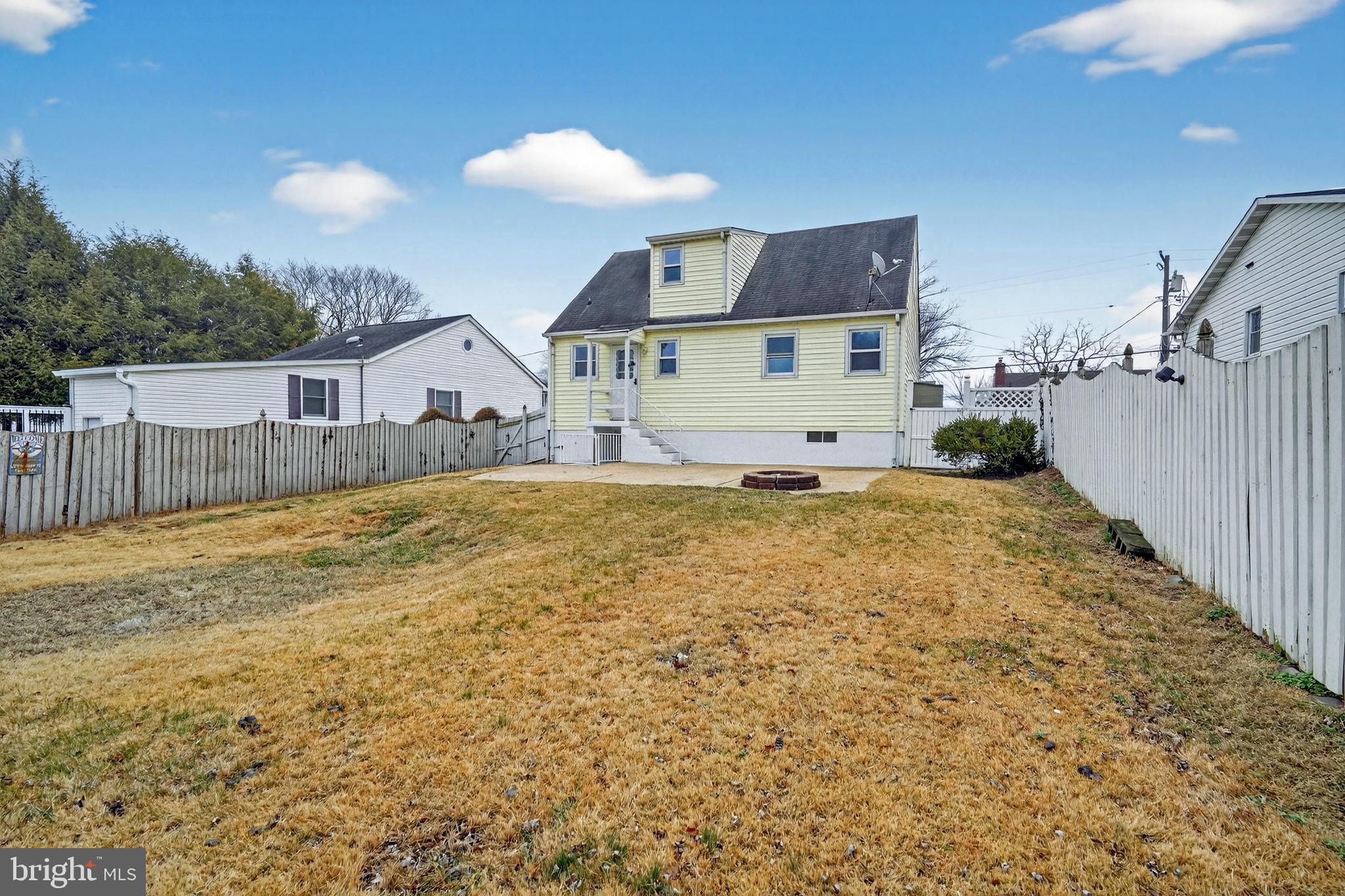 RIVIERA BEACH - Residential