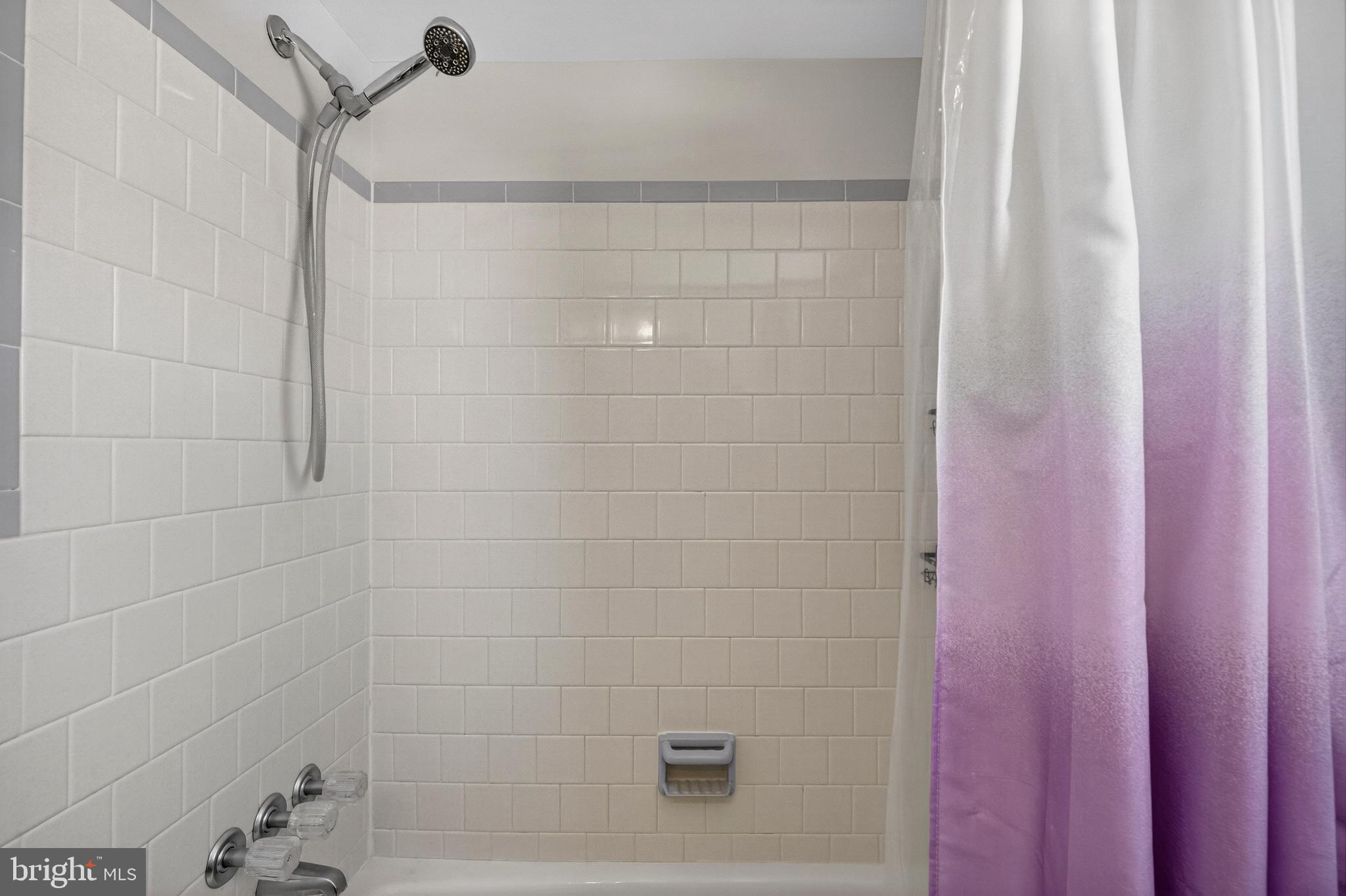 RIVIERA BEACH - Residential