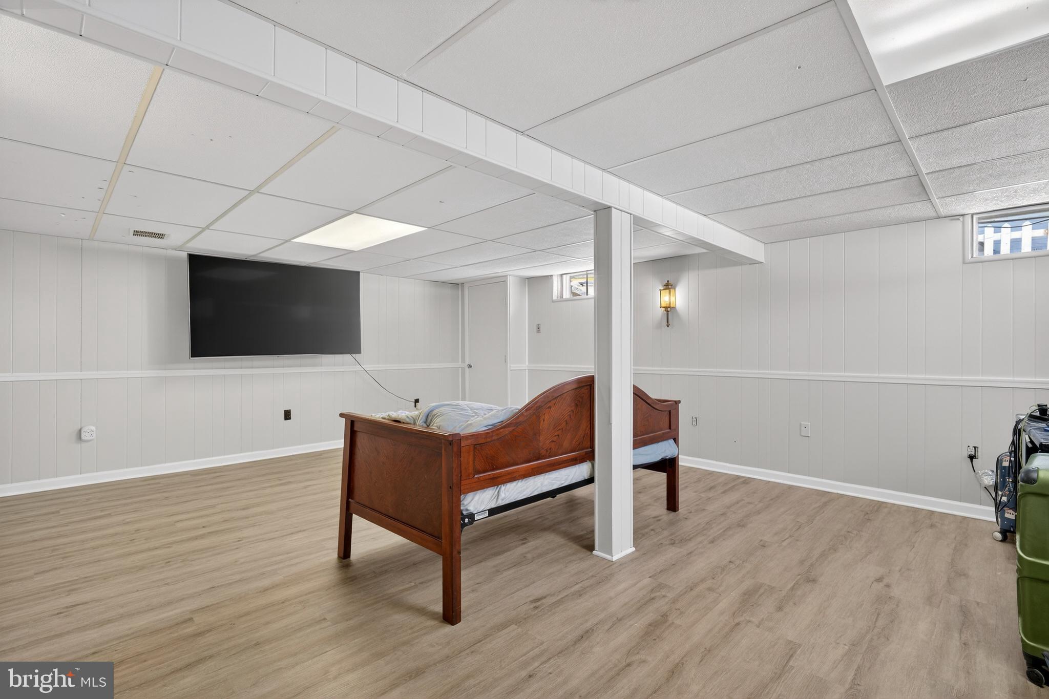 RIVIERA BEACH - Residential