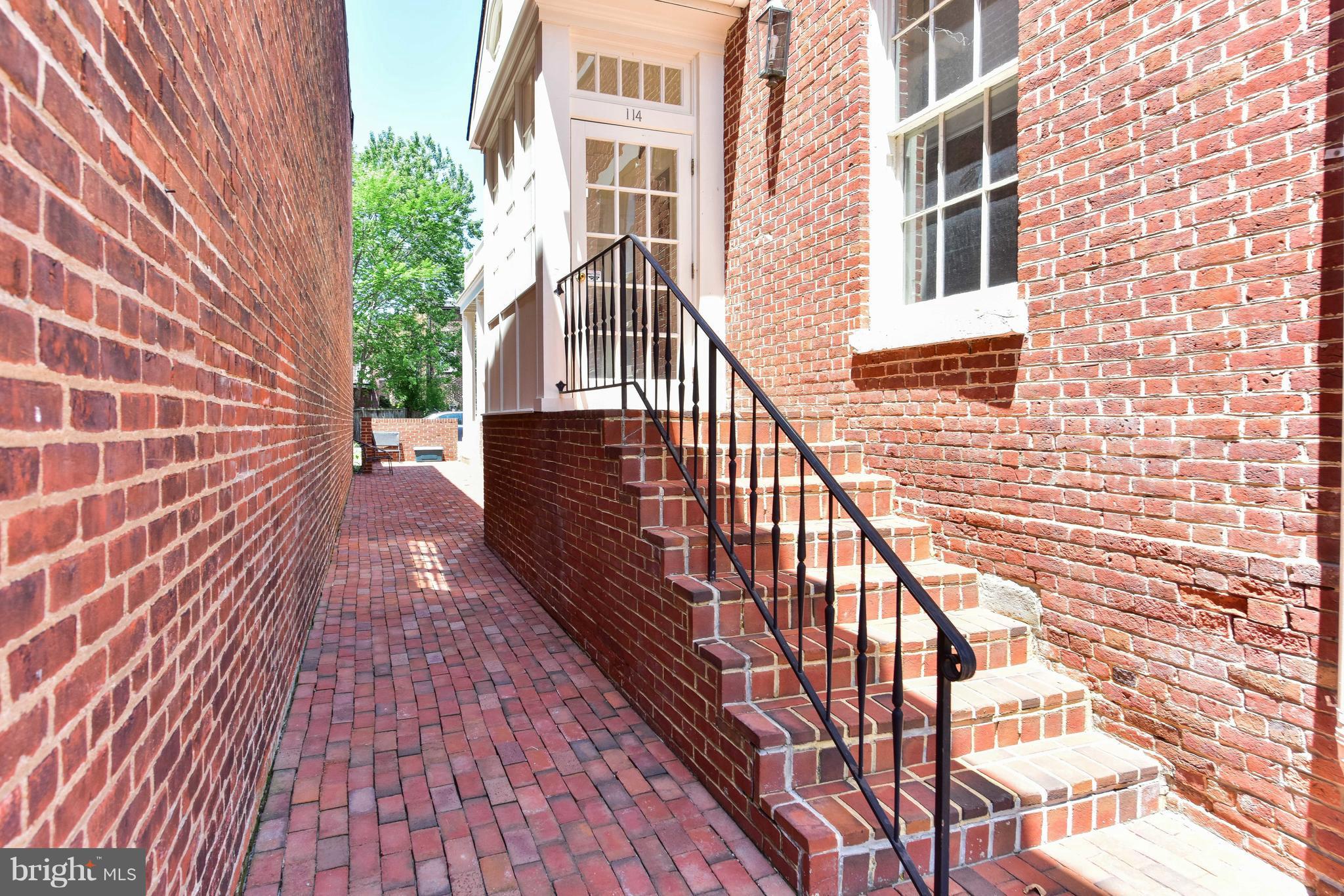 OLD TOWN - Residential