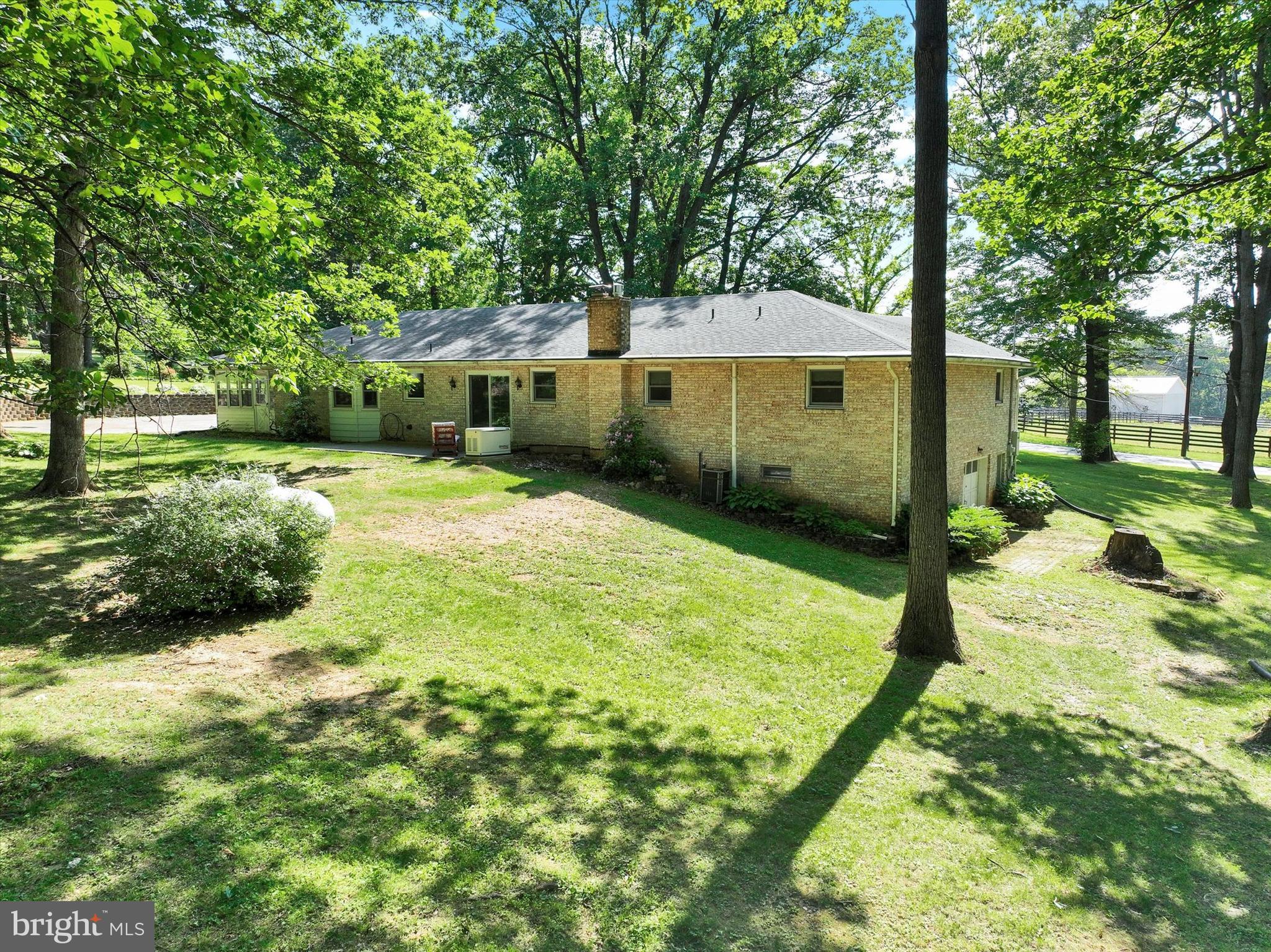 WINDSOR TWP - Residential
