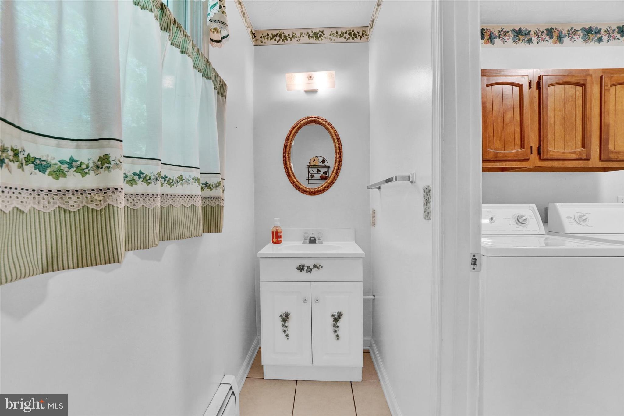 WINDSOR TWP - Residential