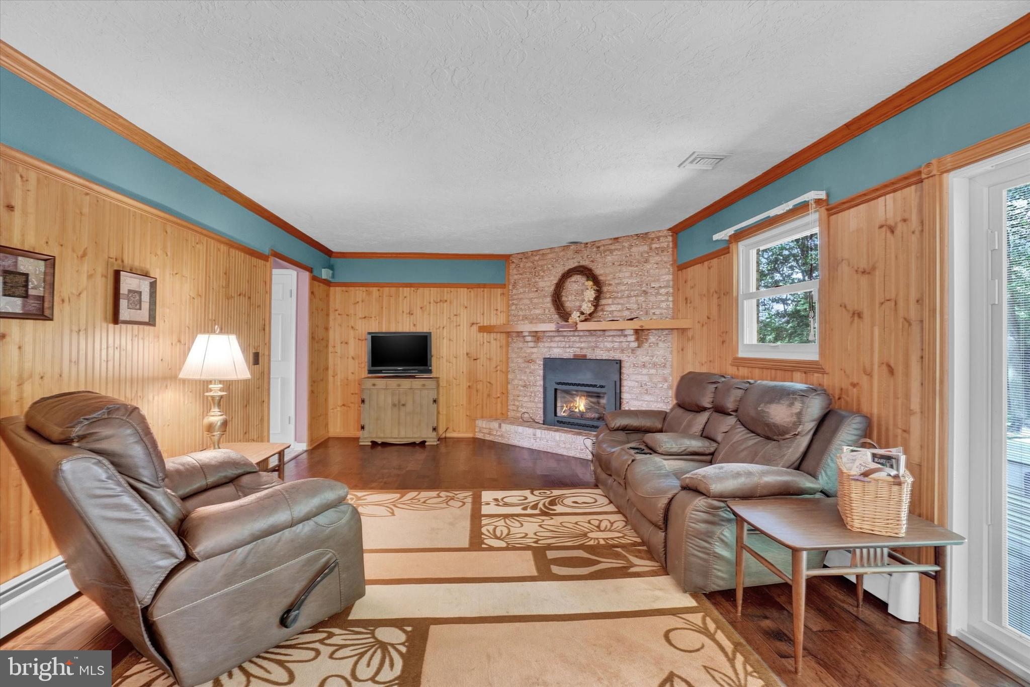WINDSOR TWP - Residential