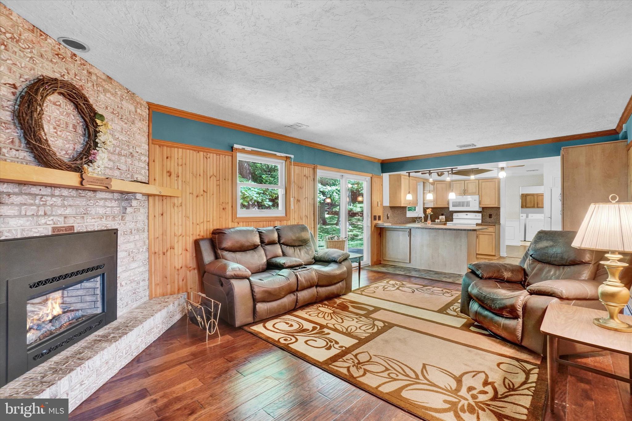 WINDSOR TWP - Residential