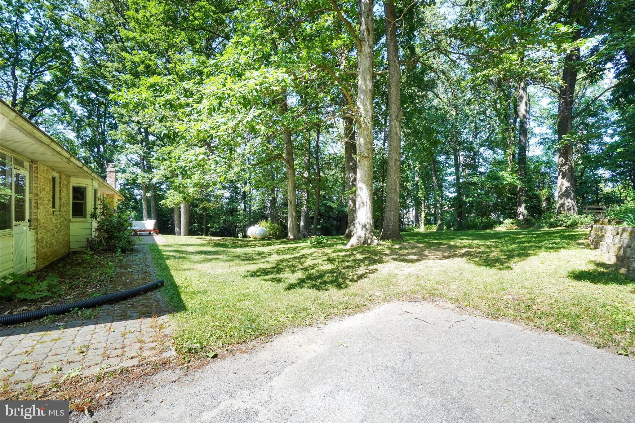 WINDSOR TWP - Residential