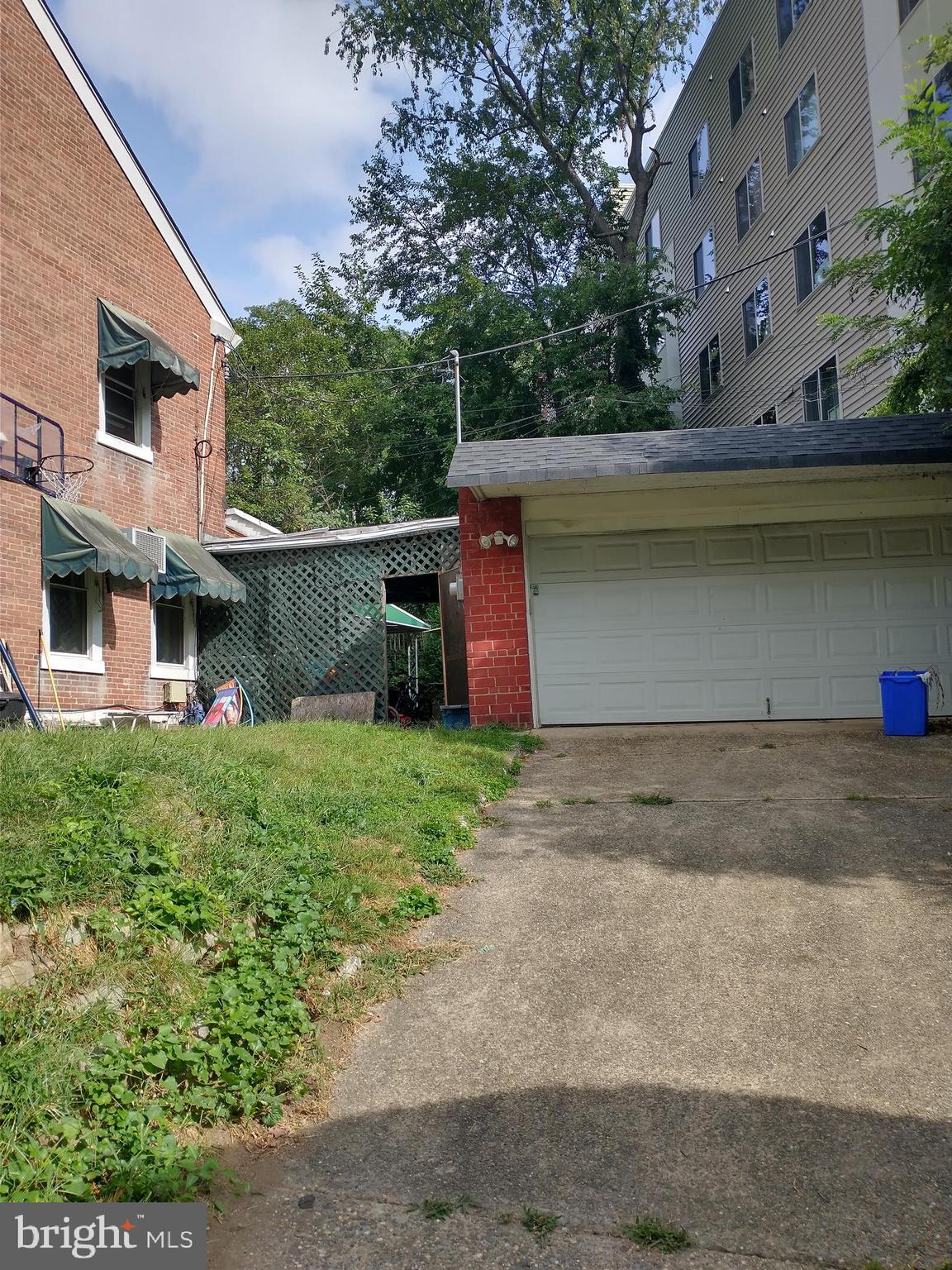GERMANTOWN - Residential
