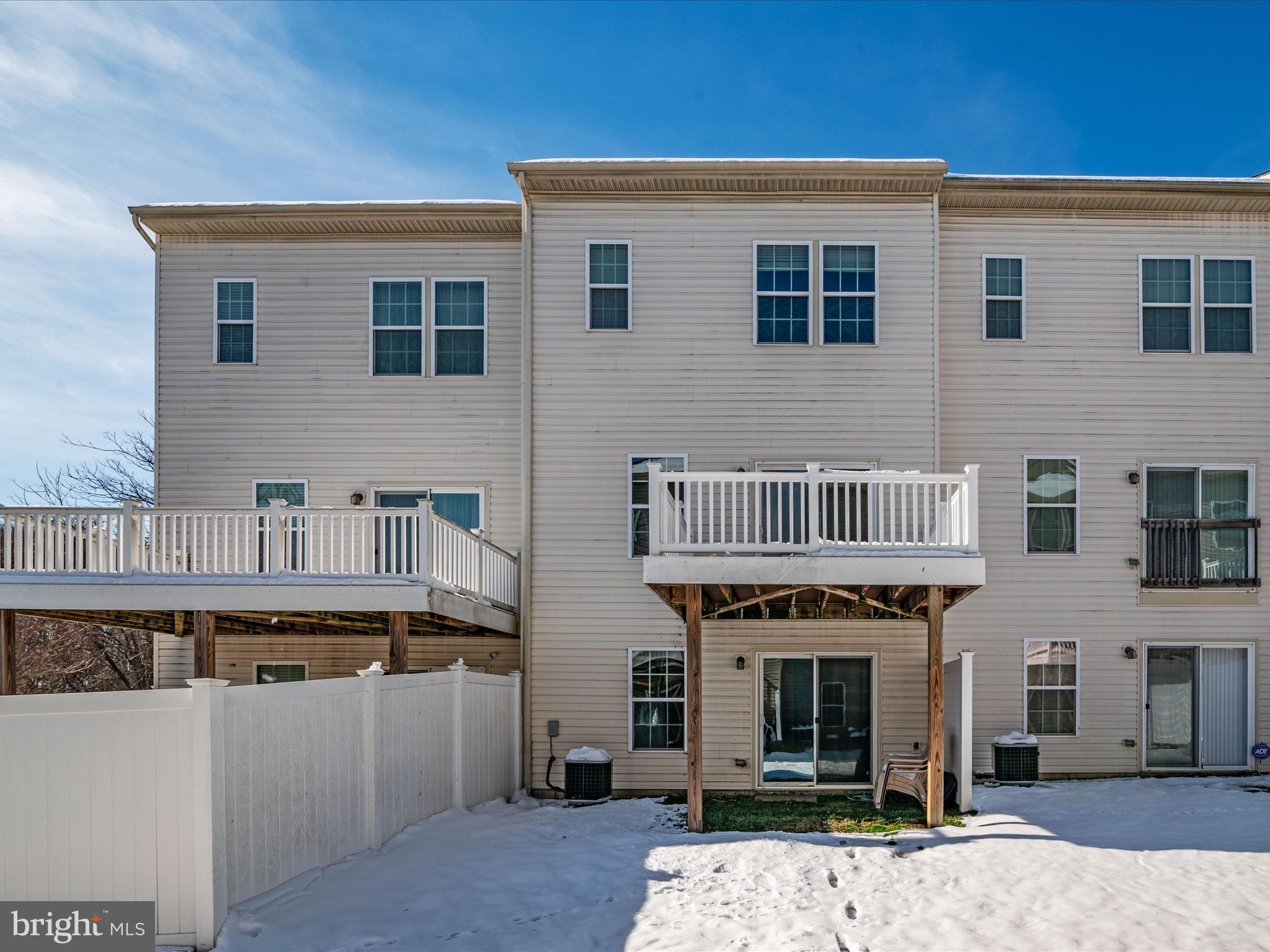 PINE RIDGE CROSSING - Residential