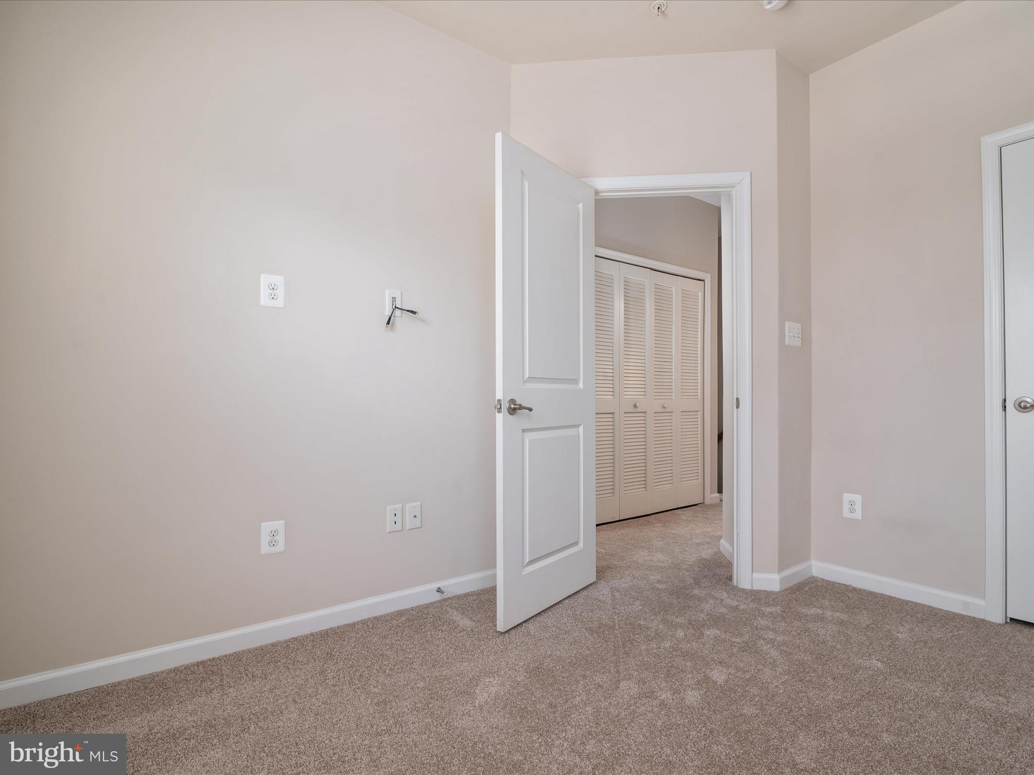 PINE RIDGE CROSSING - Residential