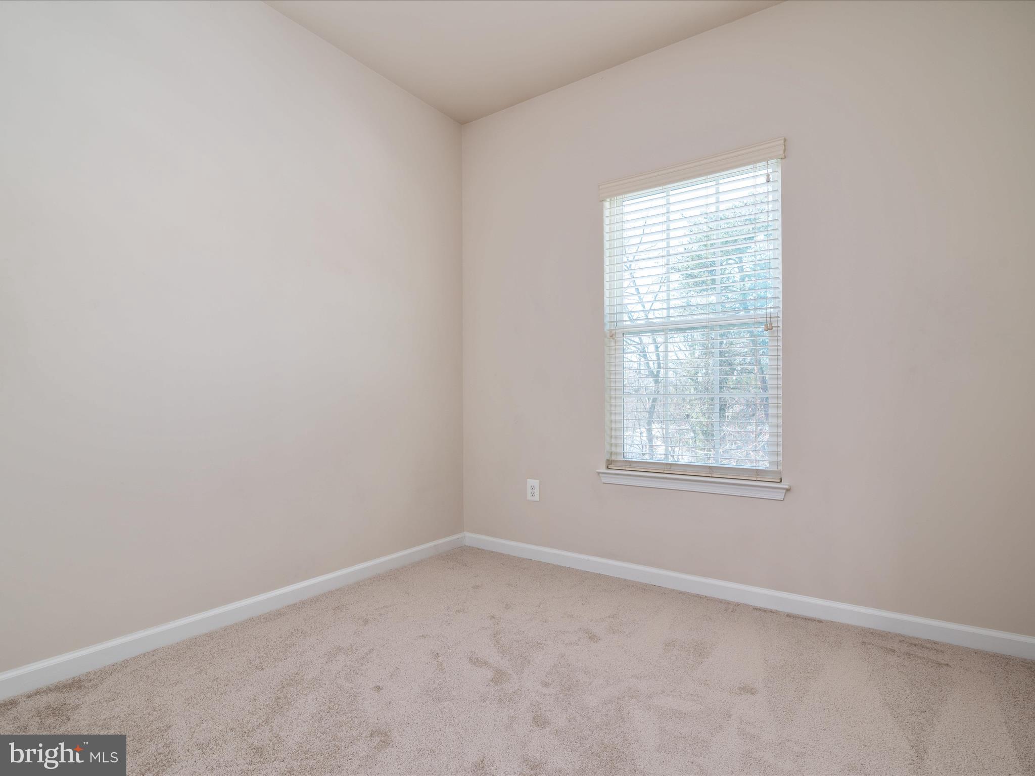 PINE RIDGE CROSSING - Residential