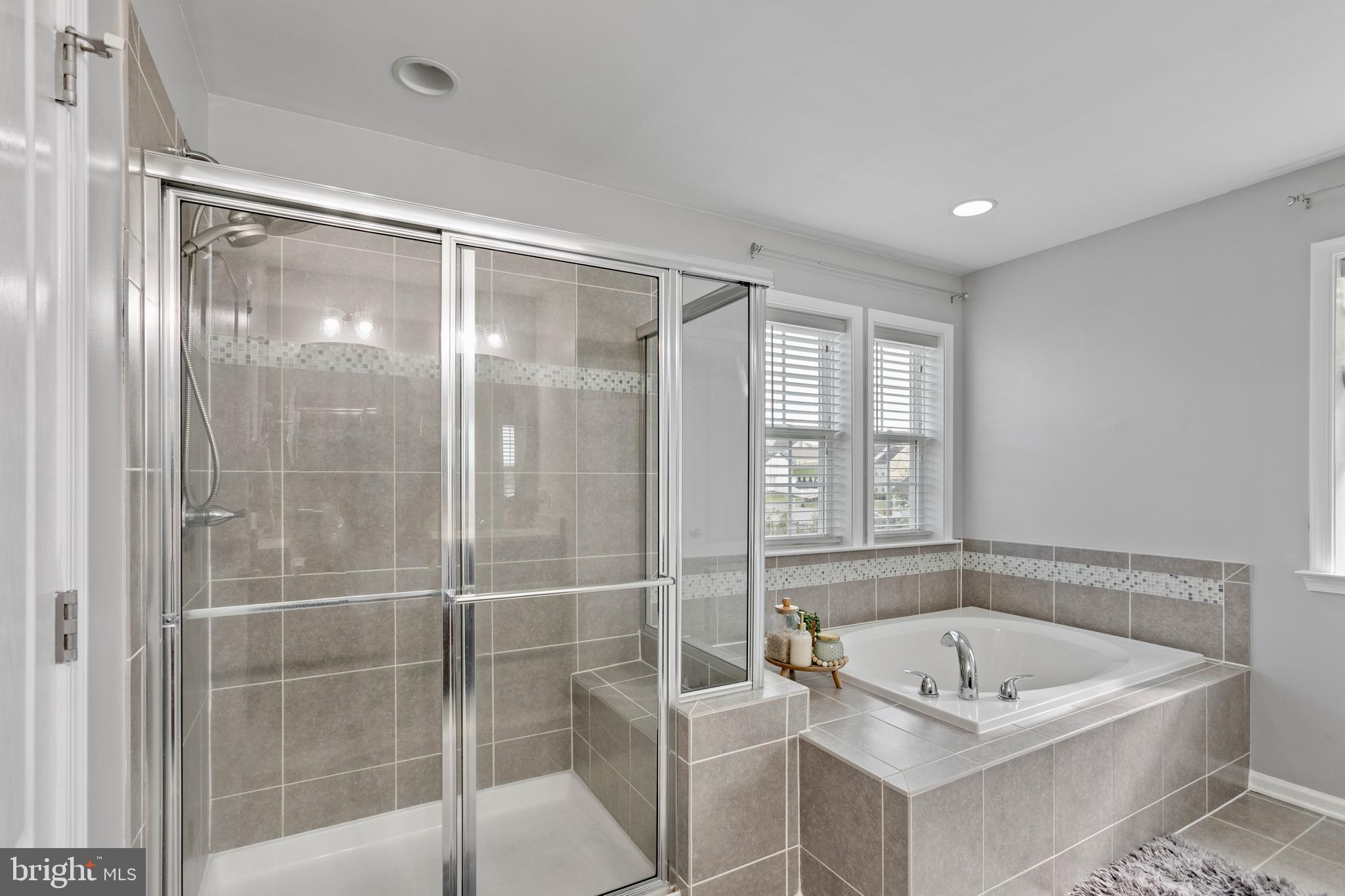 SHERIDAN ESTATES - Residential