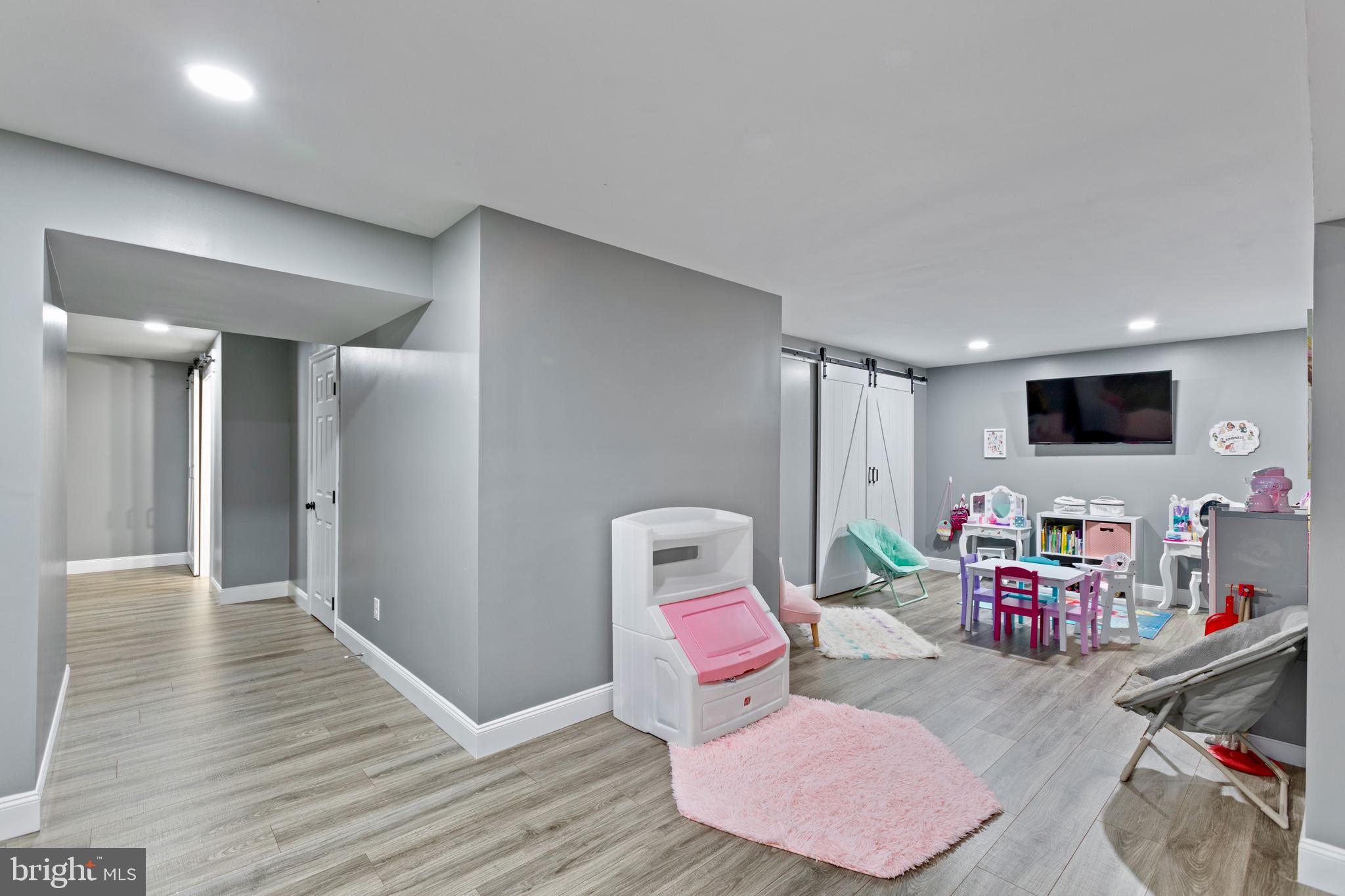 SHERIDAN ESTATES - Residential