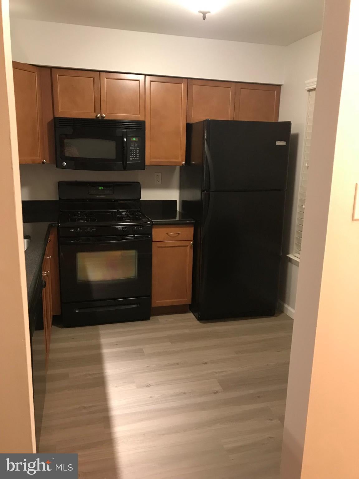 549 SHETLAND COURT