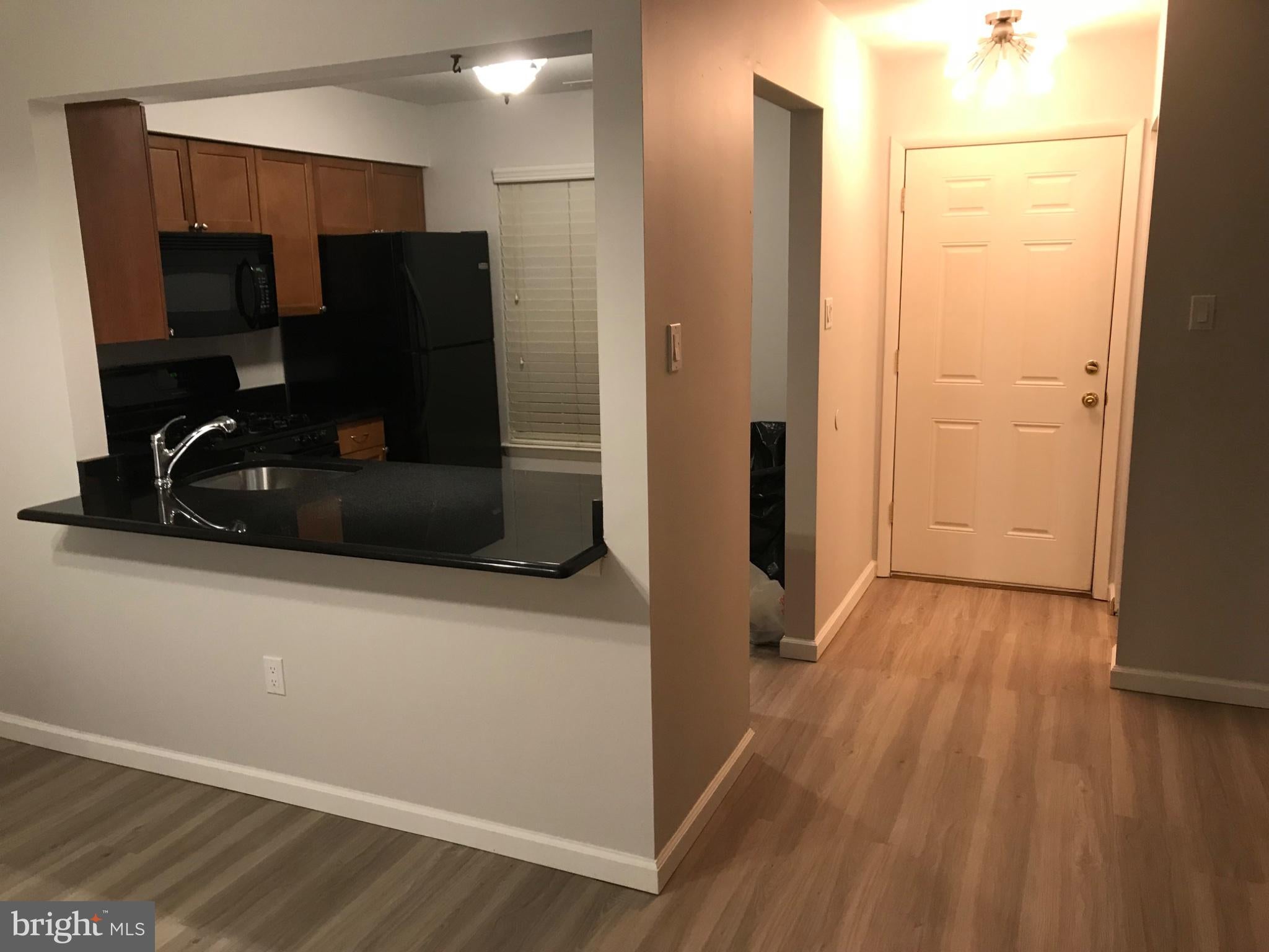 549 SHETLAND COURT