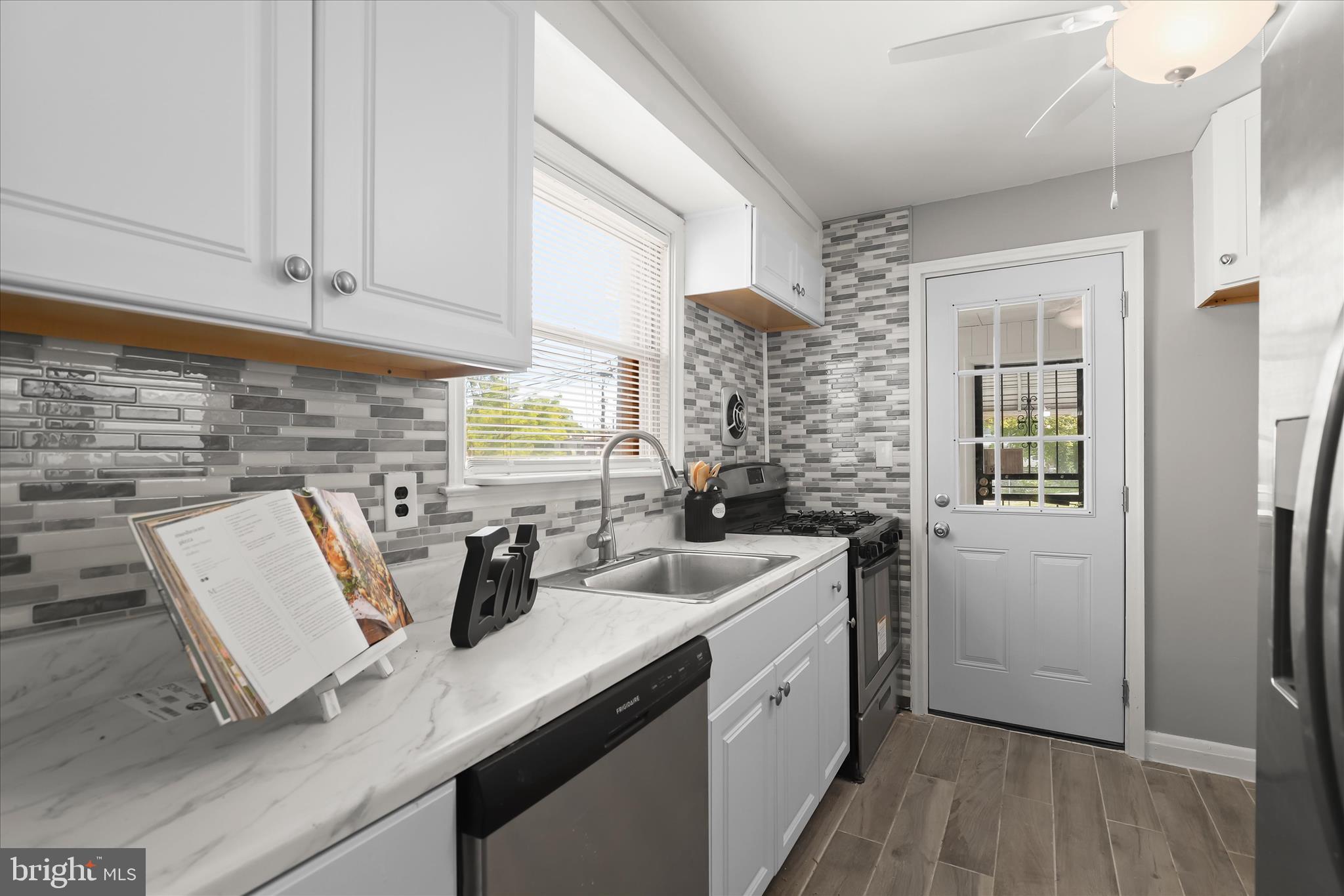 BROOKLYN - Residential