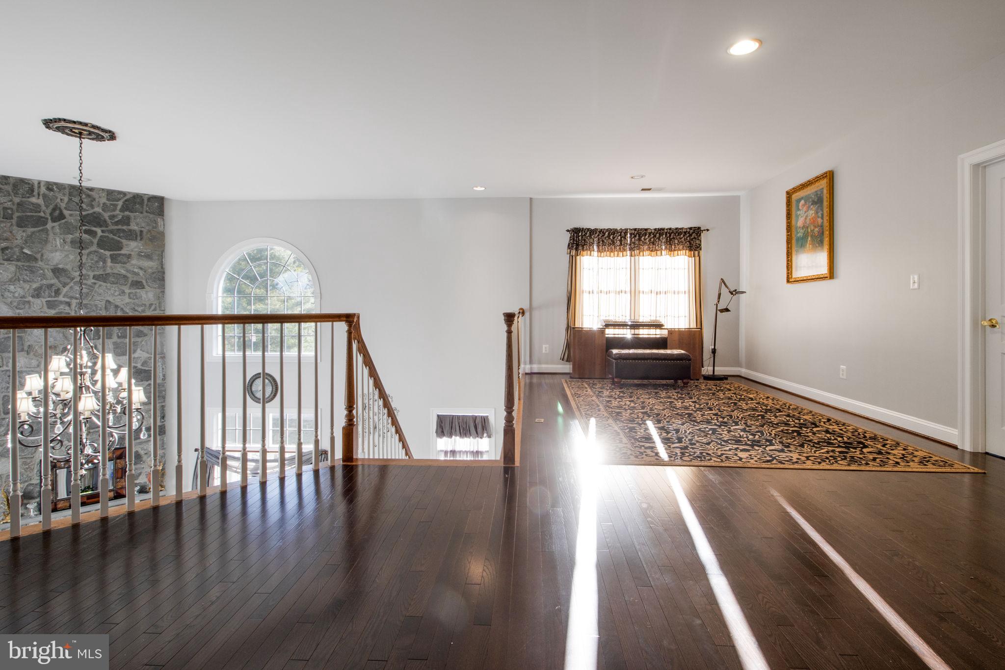 LANSDOWNE ON THE POTOMAC - Residential